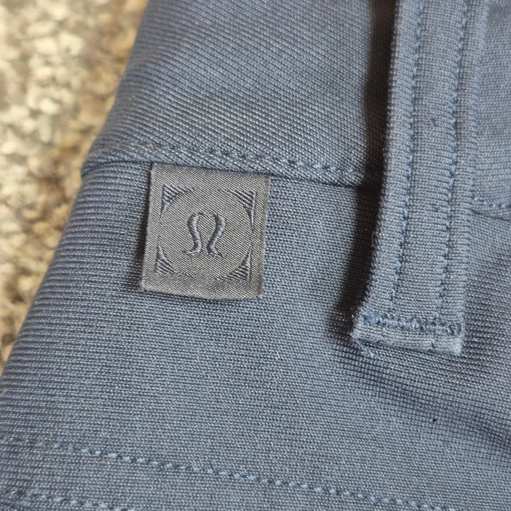 Lululemon ABC Slim-Fit 5 Pocket‎ Pant Mens 34 Navy Blue Technical Trousers